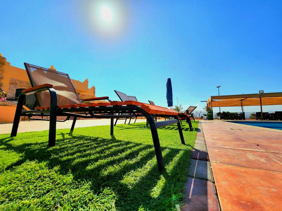 Front Line Heaven Hotel Al Burj Buitenkant foto